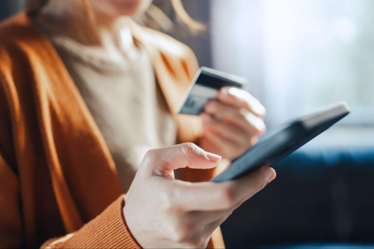 Strategies to optimize the use of credit card miles and rewards in the us!