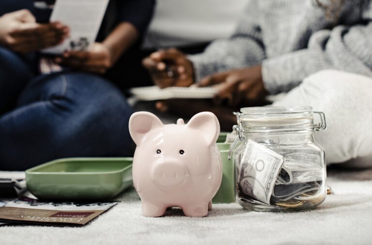 Discover the banks with the best savings accounts for your long-term goals in the US