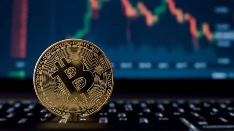 Personal financial planning with cryptocurrency income: Challenges and solutions in the US
