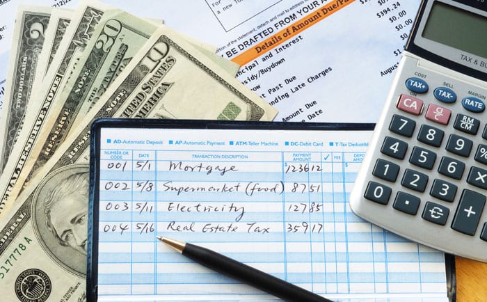 Family budget: How to control your spending and save more in the US