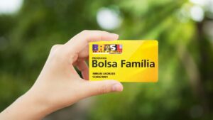 Novo Bolsa Família com valor próximo de R$ 300 ainda em 2021
