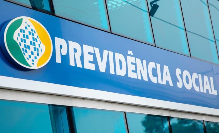 4,4 milhões de brasileiros têm benefícios do INSS negados; entenda
