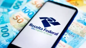 Pessoas que recebem mais de R$1,5 salário mínimo deverão pagar Imposto de Renda em 2023; Confira as novas regras