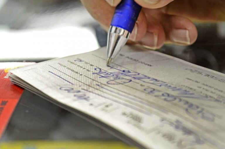 Cheque devolvido motivos 11 e 12 ou 13 e 22