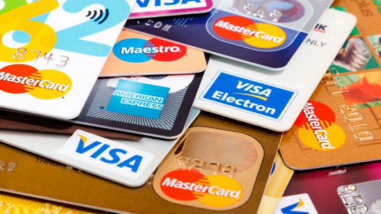 Qual o significado de crédito e débito? Confira nossas dicas!